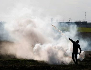 Στρατόπεδο της Χαμάς στη Γάζα έπληξε η Αεροπορία του Ισραήλ (video)